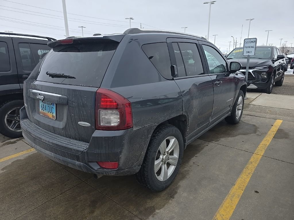 Used 2014 Jeep Compass Latitude image 5