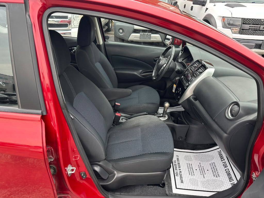 Used 2015 Nissan Versa Note SV FWD image 12