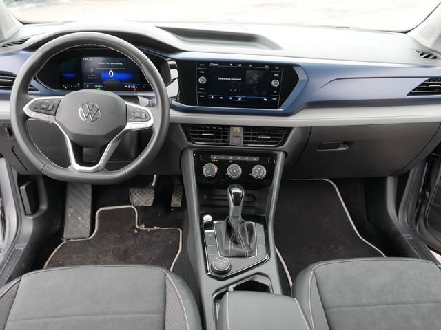 Certified 2023 Volkswagen Taos SE w/ Black Wheel Package image 22