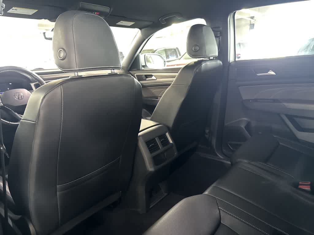Used 2023 Volkswagen Atlas Cross Sport SE FWD image 21