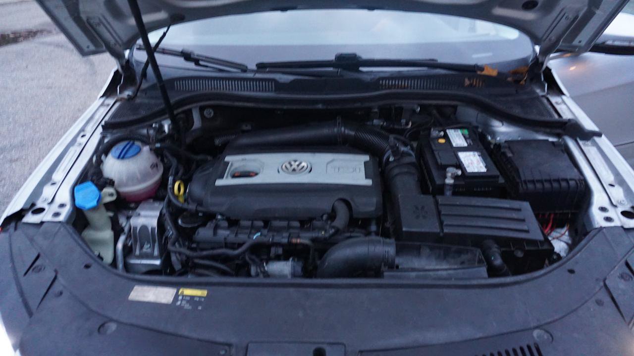 Used 2014 Volkswagen CC Executive FWD image 27