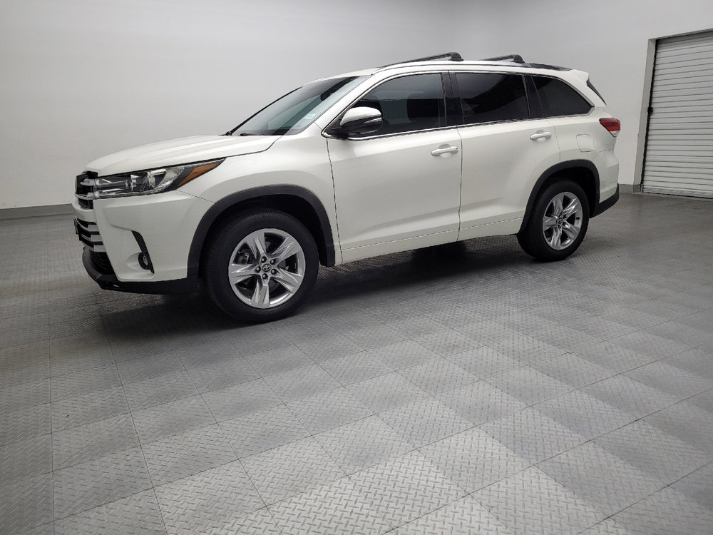 Used 2019 Toyota Highlander Limited image 2