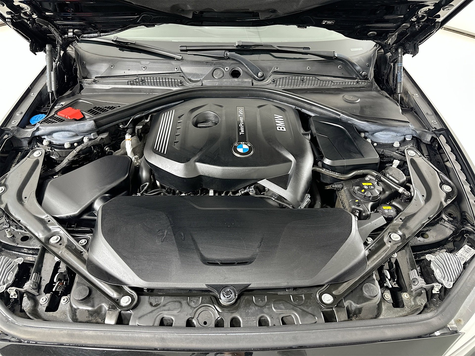 Used 2020 BMW 230i xDrive Convertible image 29