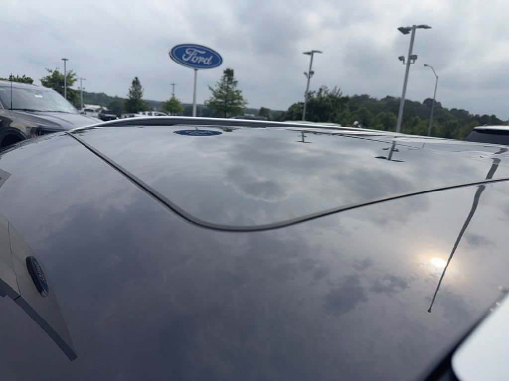 Used 2025 Kia Telluride S FWD image 9