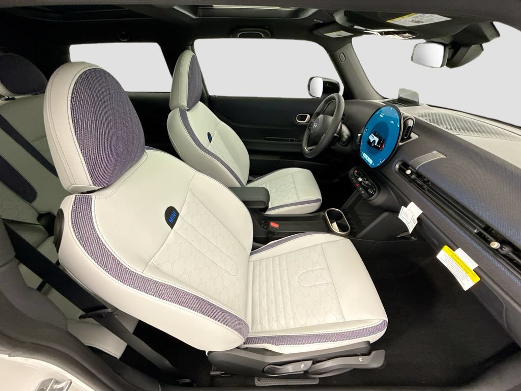 New 2026 MINI Cooper 2-Door Hardtop FWD image 18