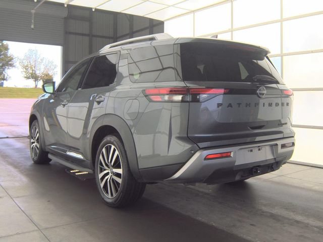 Used 2025 Nissan Pathfinder Platinum w/ Black Appearance Package FWD image 8
