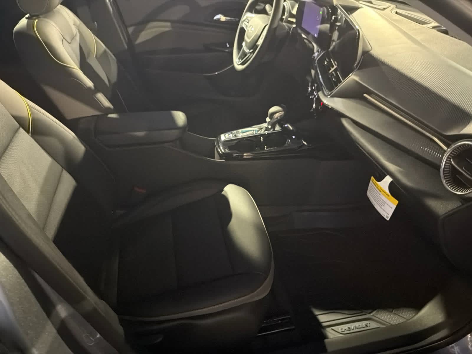 New 2026 Chevrolet Trax ACTIV w/ Sunroof Package FWD image 13