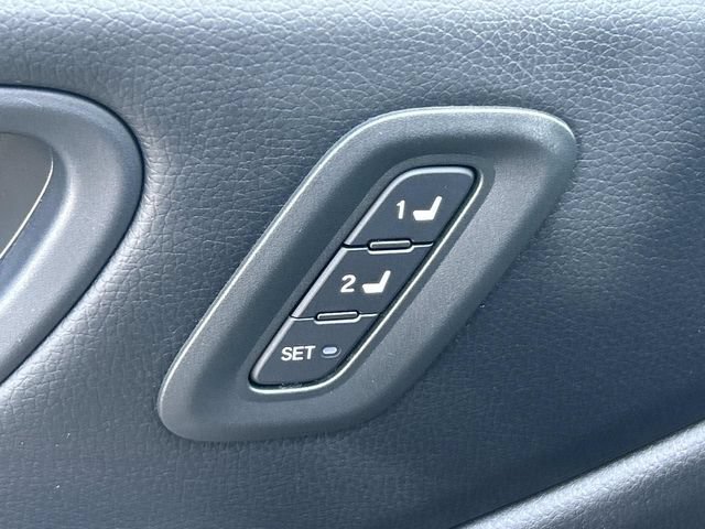 Used 2025 Honda Pilot EX-L image 25
