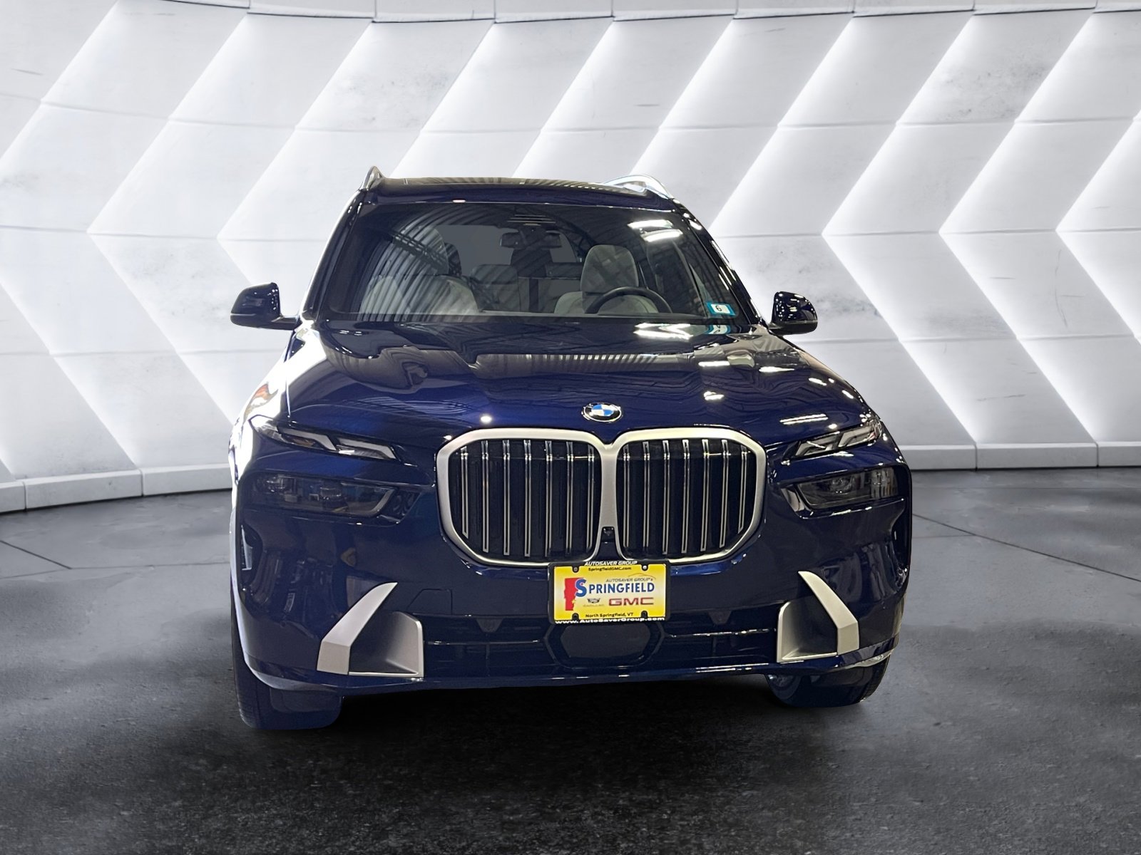 Used 2025 BMW X7 xDrive40i image 9