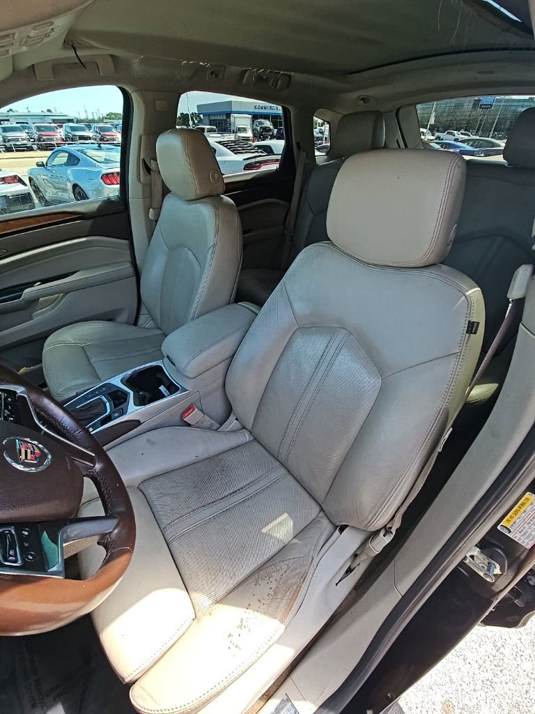 Used 2016 Cadillac SRX Luxury w/ Driver Awareness Package FWD image 19