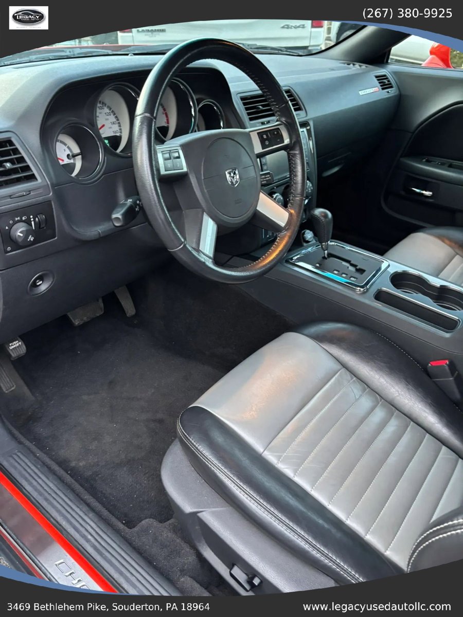 Used 2009 Dodge Challenger R/T RWD image 15