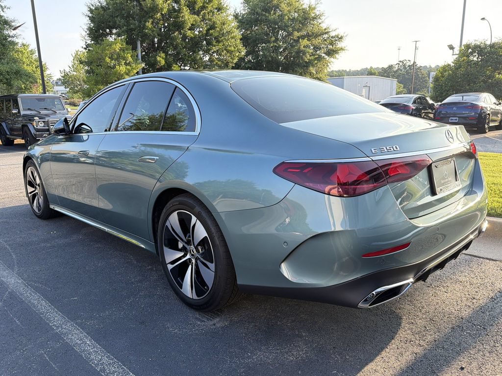 Used 2026 Mercedes-Benz E 350 4MATIC Sedan image 4