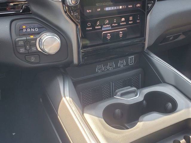 New 2026 RAM 1500 Laramie AWD/4WD image 14