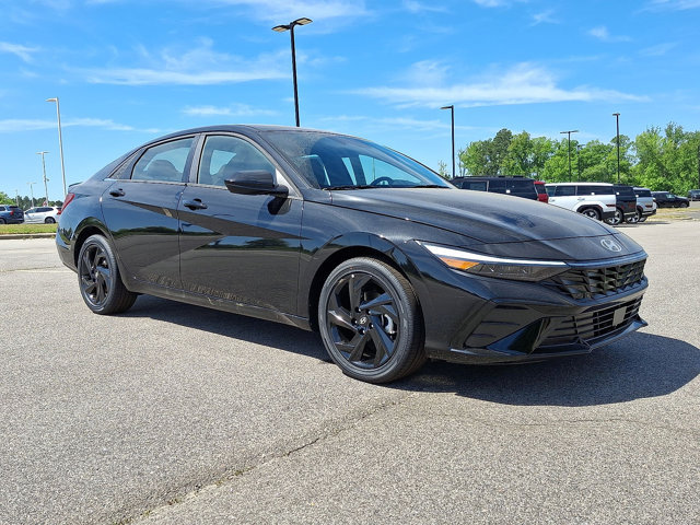 New 2026 Hyundai Elantra SEL Sport Premium FWD image 11