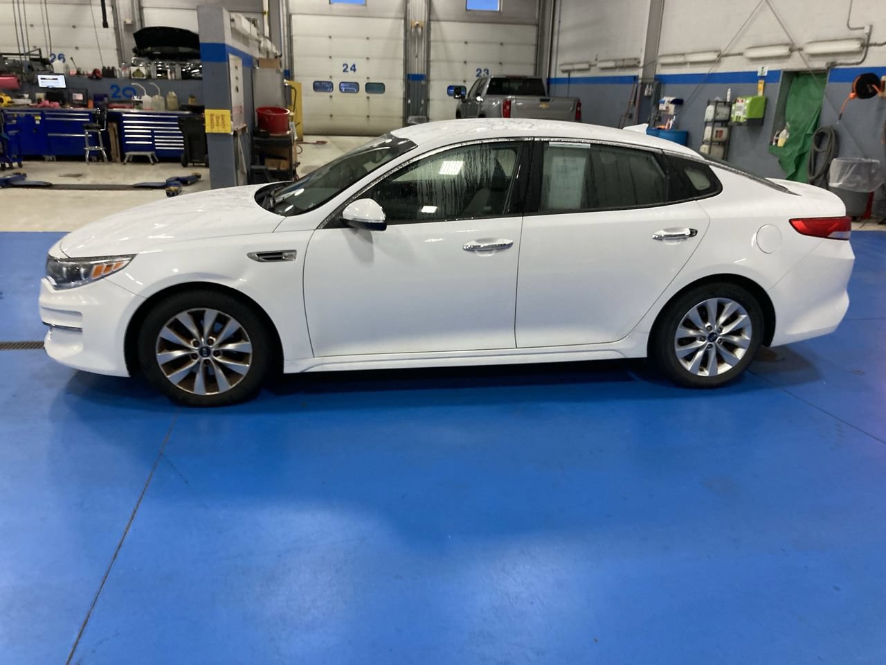 Used 2016 Kia Optima EX FWD image 4