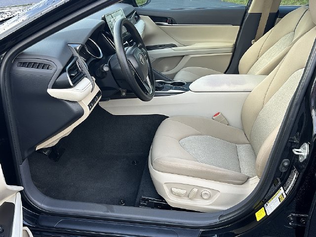 Used 2023 Toyota Camry LE FWD image 20