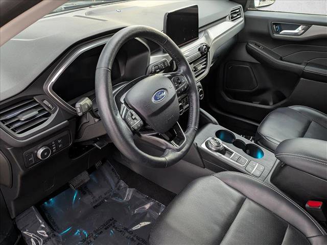 Used 2021 Ford Escape Titanium w/ Class II Trailer Tow Package image 10