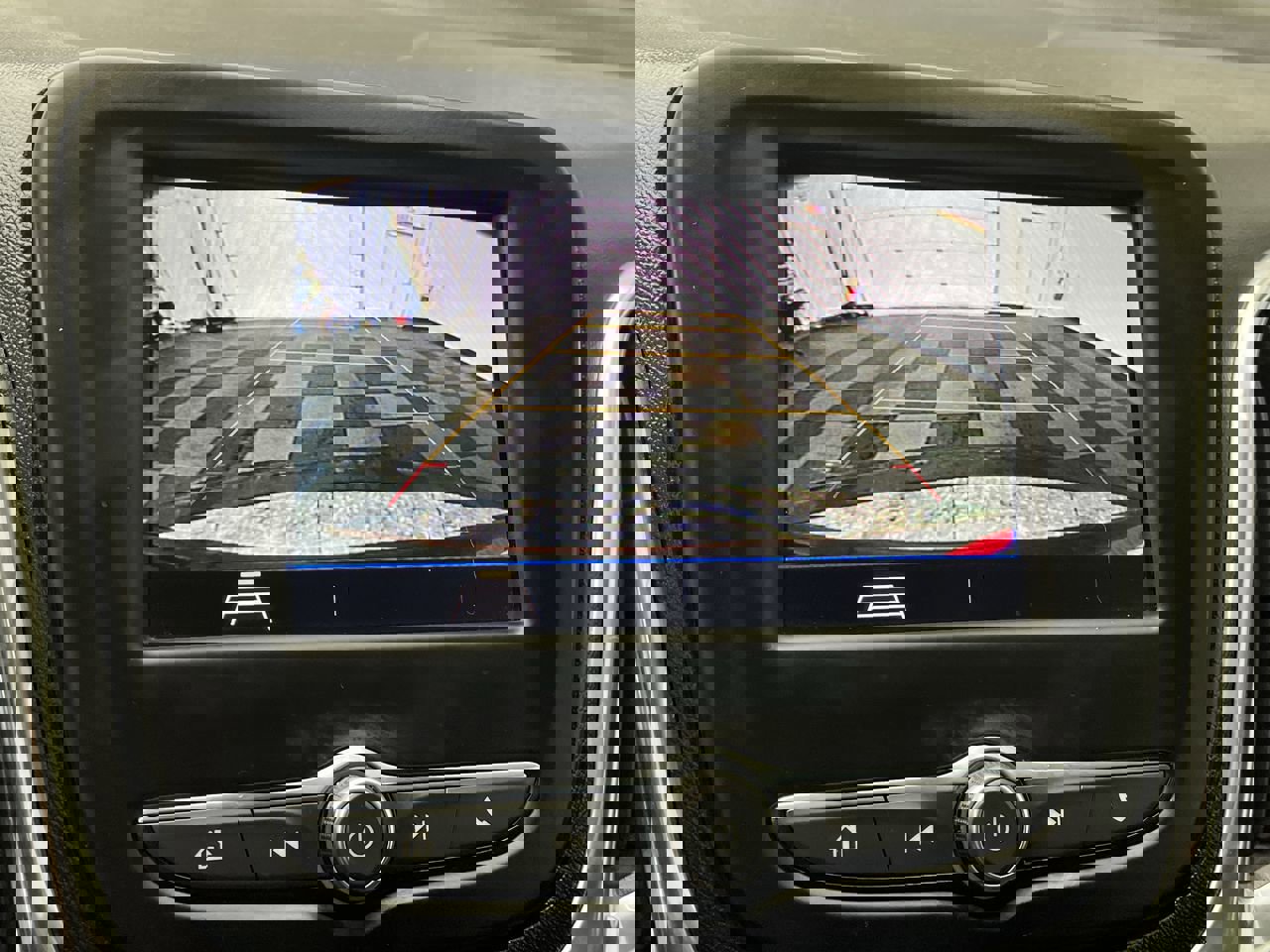 Used 2020 Chevrolet Equinox LT image 5