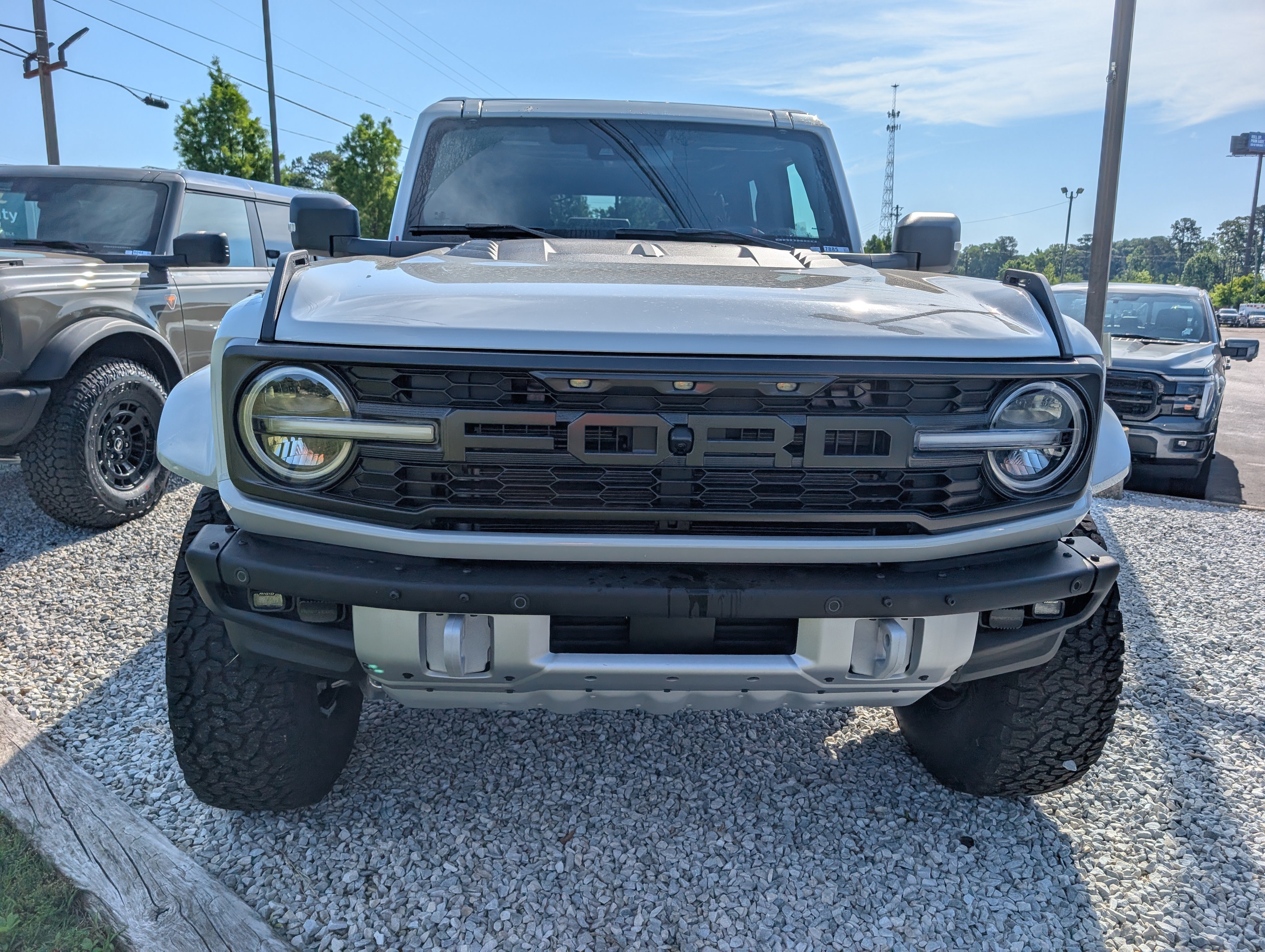 New 2026 Ford Bronco Raptor w/ Interior Carbon Fiber Pack AWD/4WD image 2