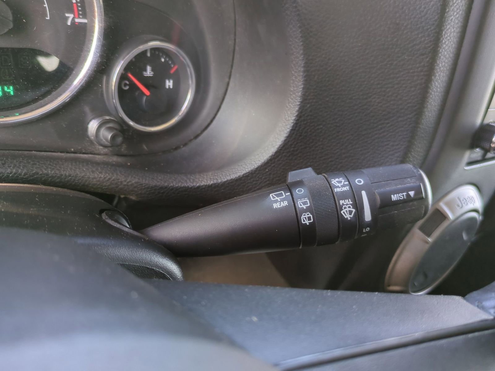 Used 2012 Jeep Wrangler Unlimited Sport image 30