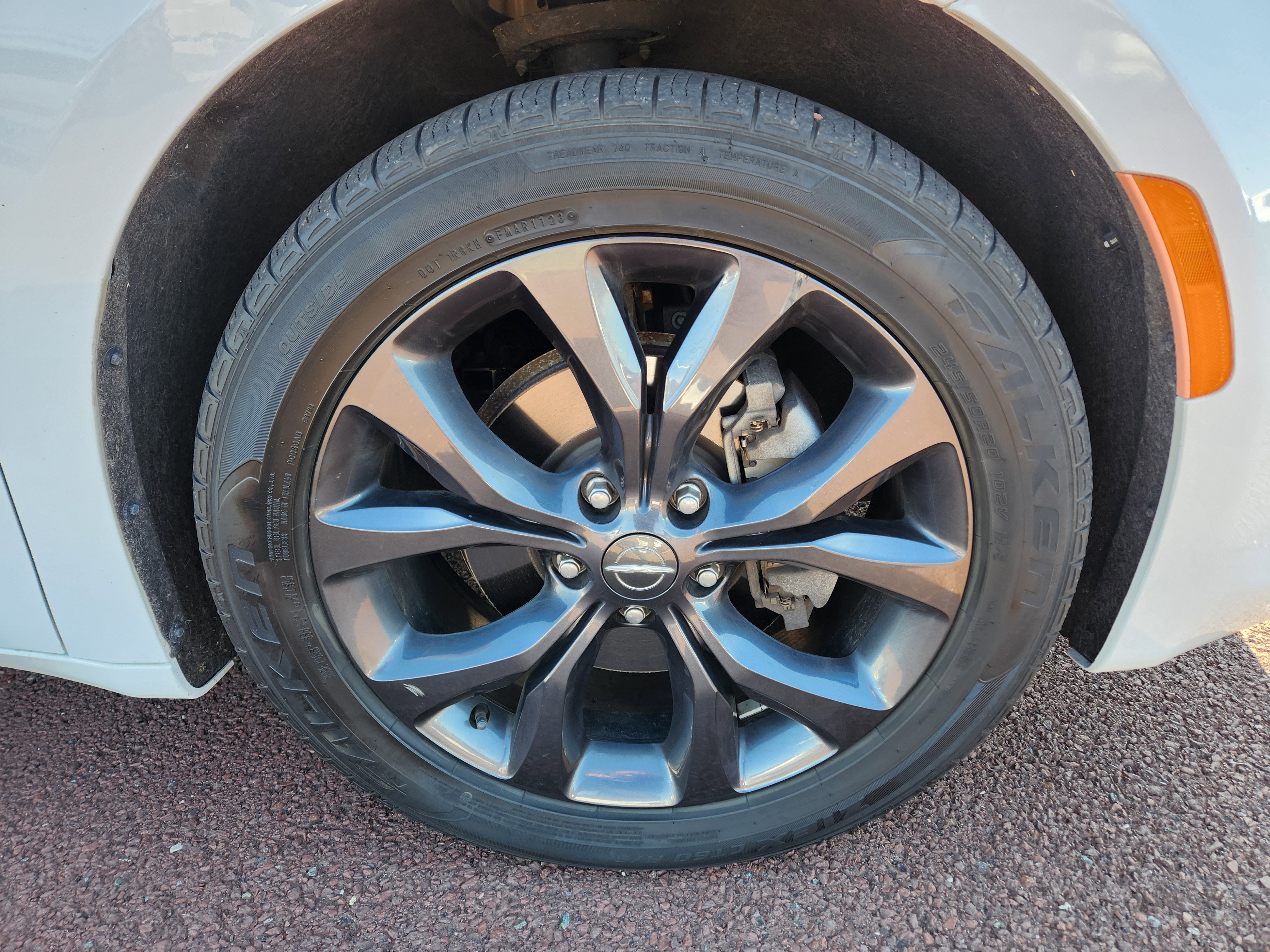 Used 2019 Chrysler Pacifica Touring Plus w/ S Appearance Package image 7