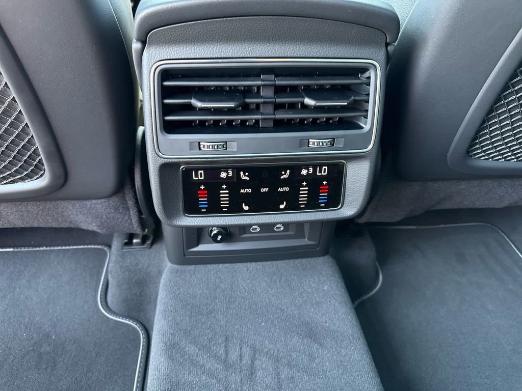 New 2025 Audi Q7 3.0T Premium Plus image 19