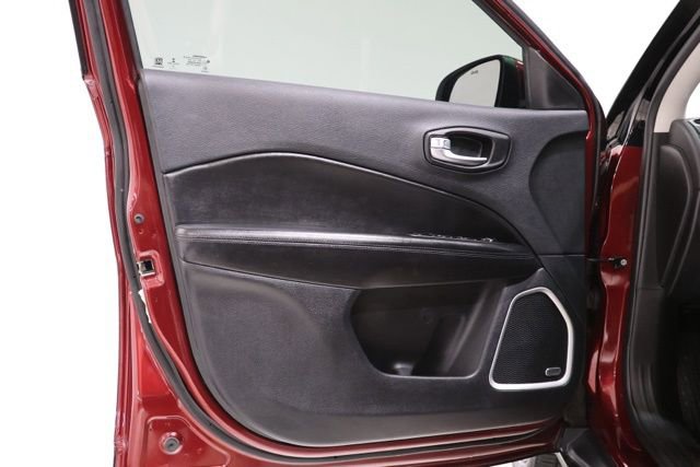 Used 2021 Jeep Compass Latitude w/ Sun and Sound Group AWD/4WD image 19