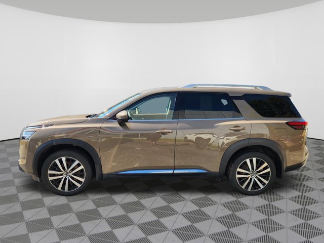 Certified 2024 Nissan Pathfinder Platinum w/ Cargo Package AWD/4WD image 5