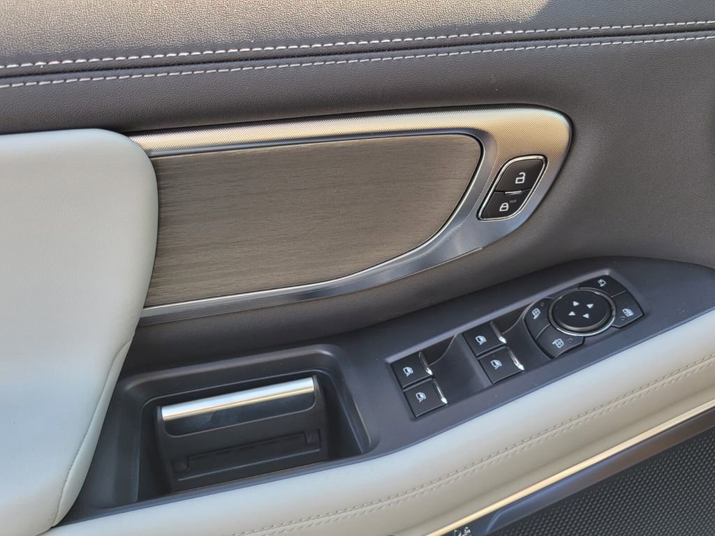 New 2025 Ford Expedition Platinum w/ Driver's Package AWD/4WD image 29