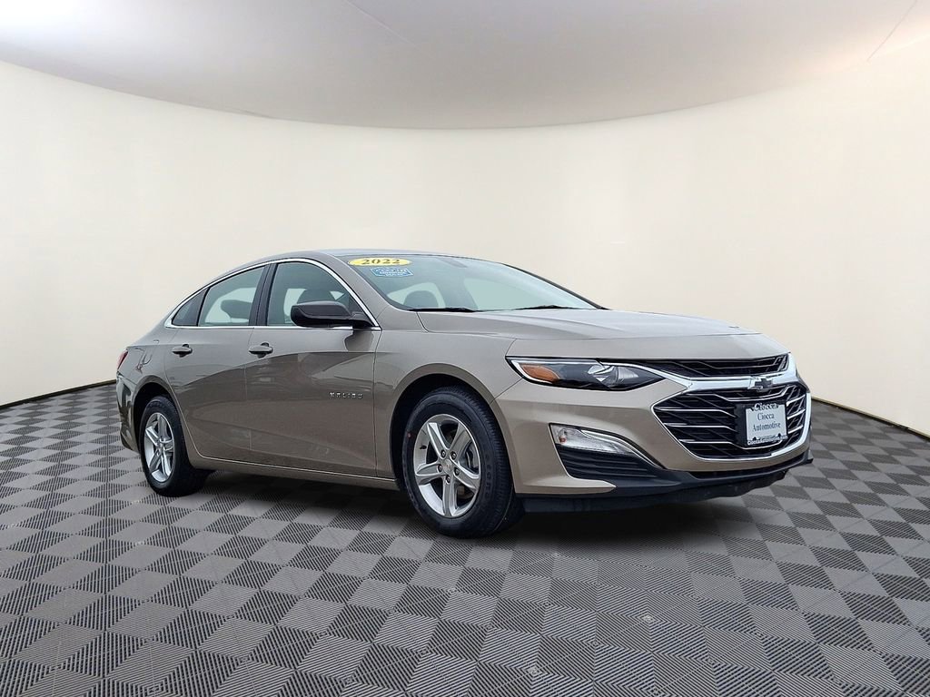 Used 2022 Chevrolet Malibu LS image 2