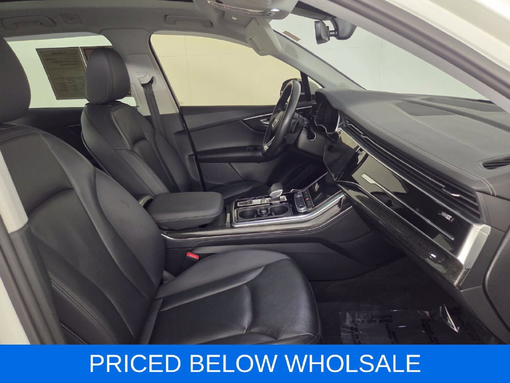 Used 2023 Audi Q7 3.0T Premium Plus AWD/4WD image 32