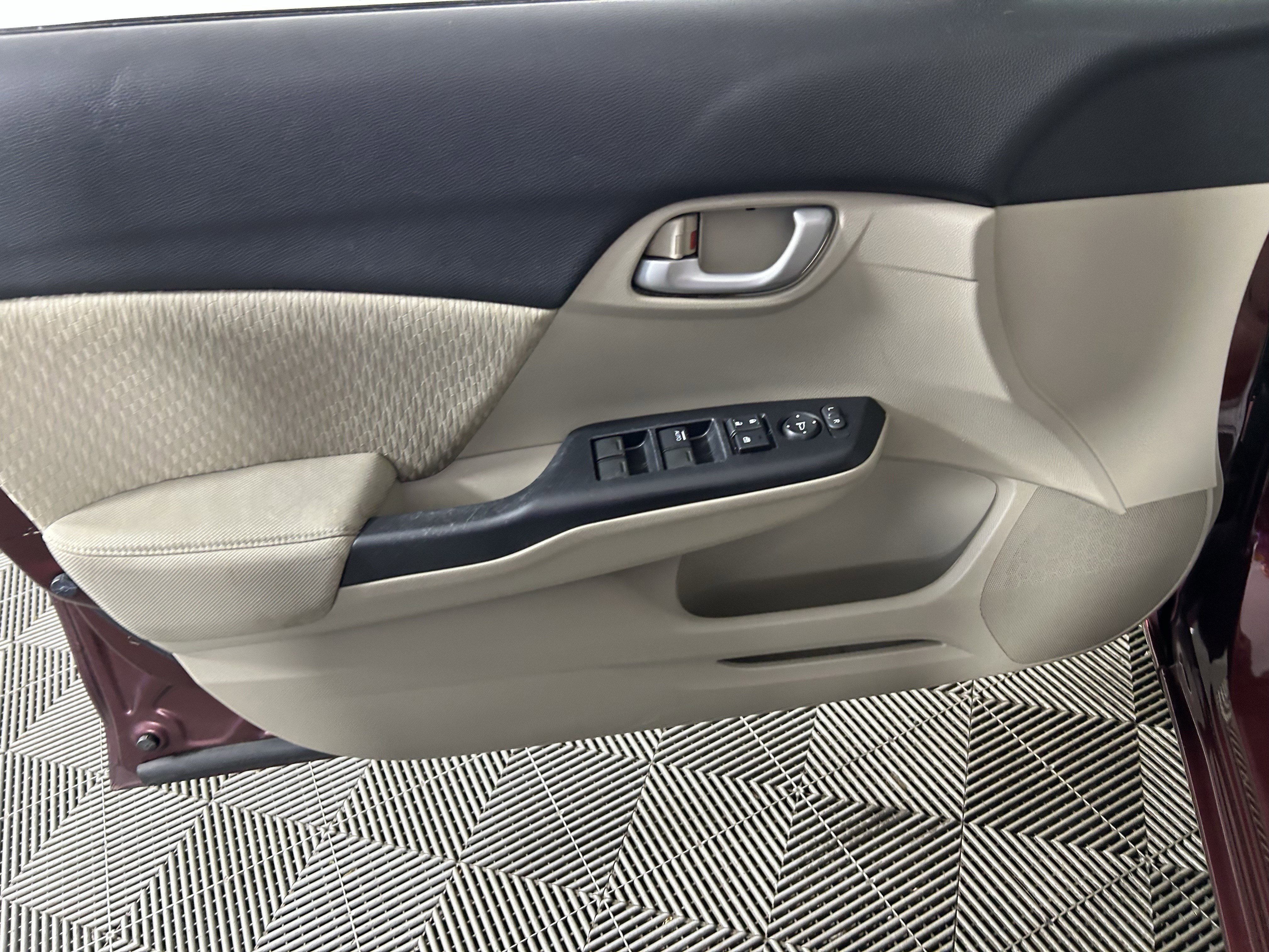 Used 2014 Honda Civic LX image 28