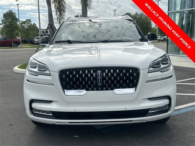 Used 2022 Lincoln Aviator Grand Touring w/ Equipment Group 301A image 4