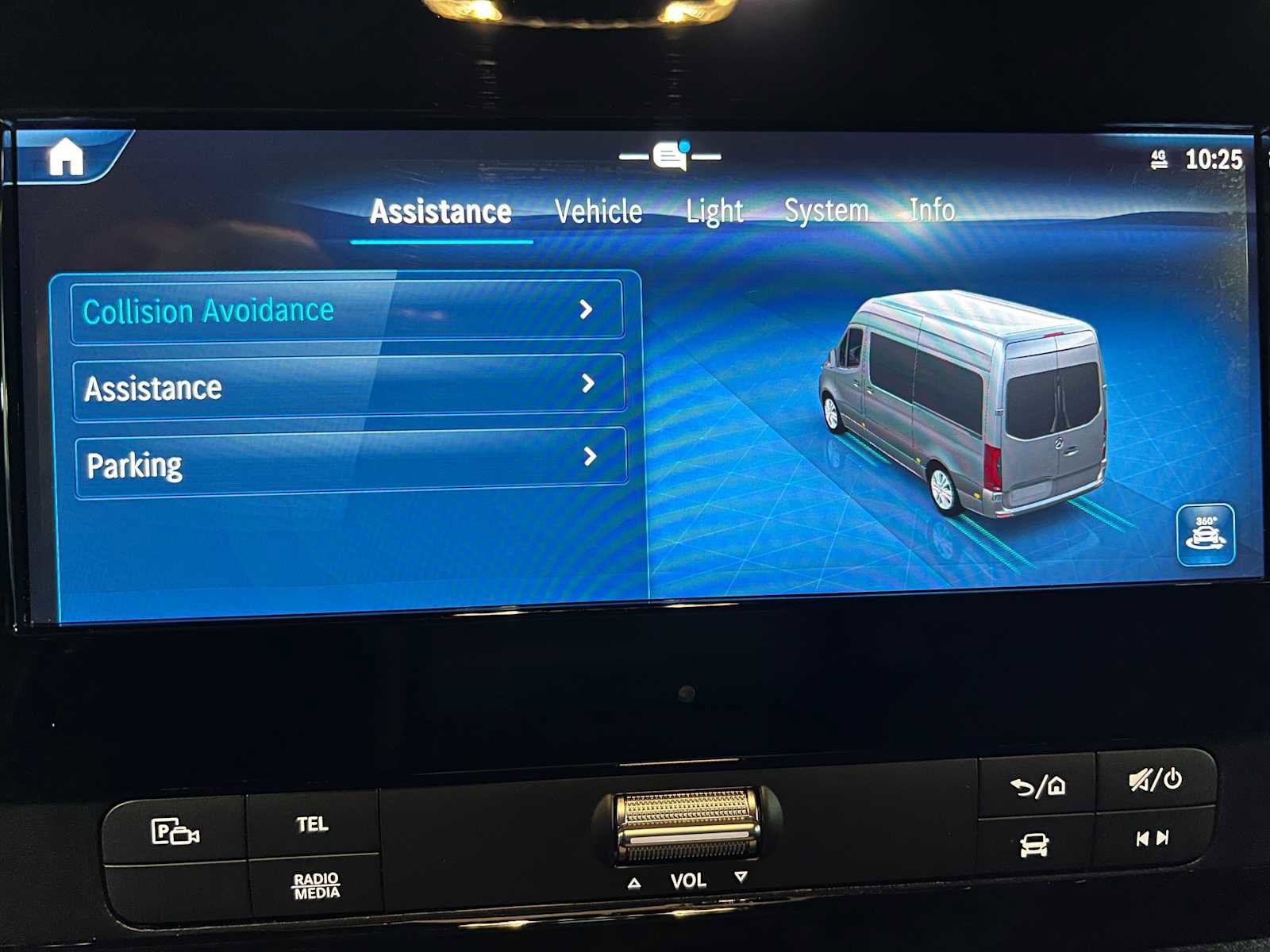 Used 2025 Mercedes-Benz Sprinter 2500 image 30