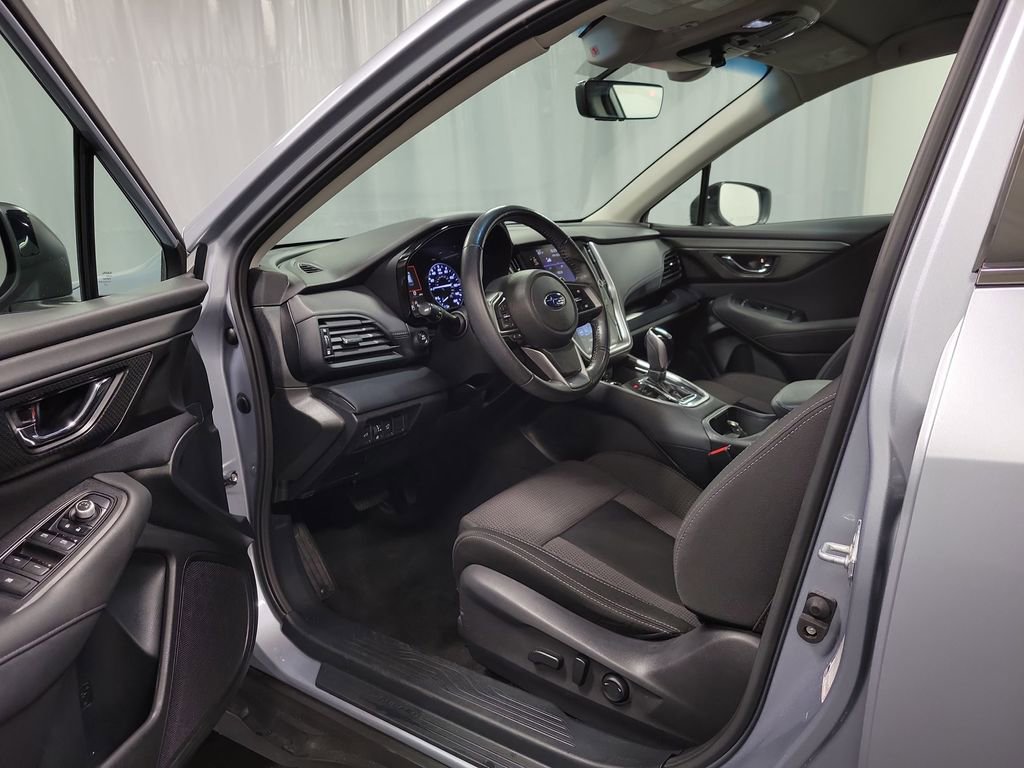 Used 2022 Subaru Outback Premium image 12