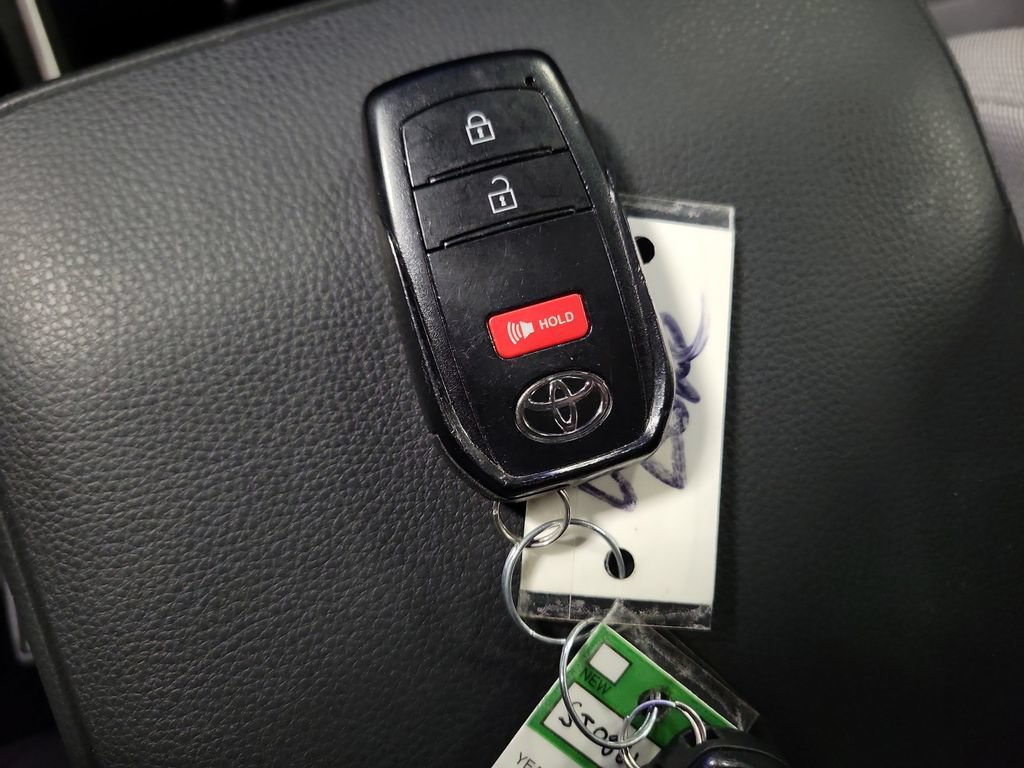 Used 2025 Toyota Tacoma TRD Off-Road AWD/4WD image 26
