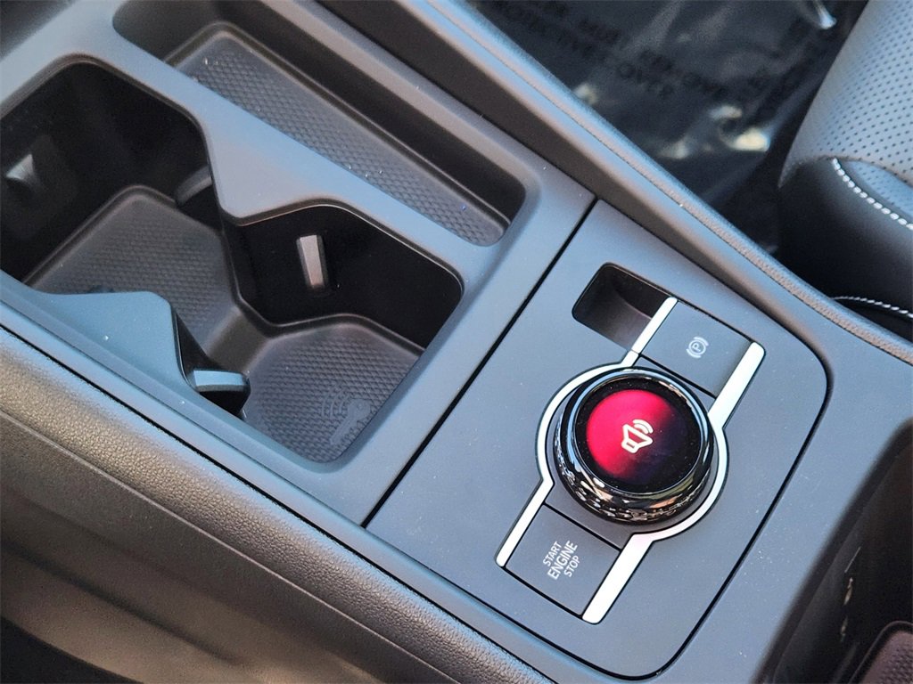 New 2025 Volkswagen Tiguan SE image 17