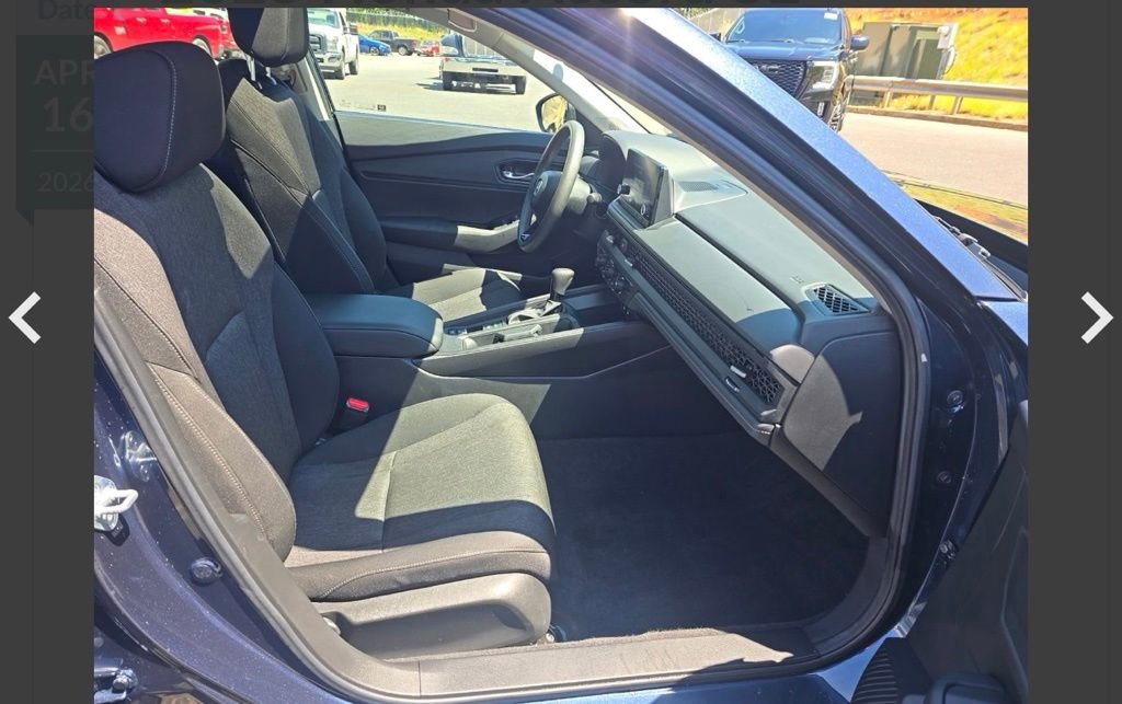 Used 2025 Honda Accord SE image 14