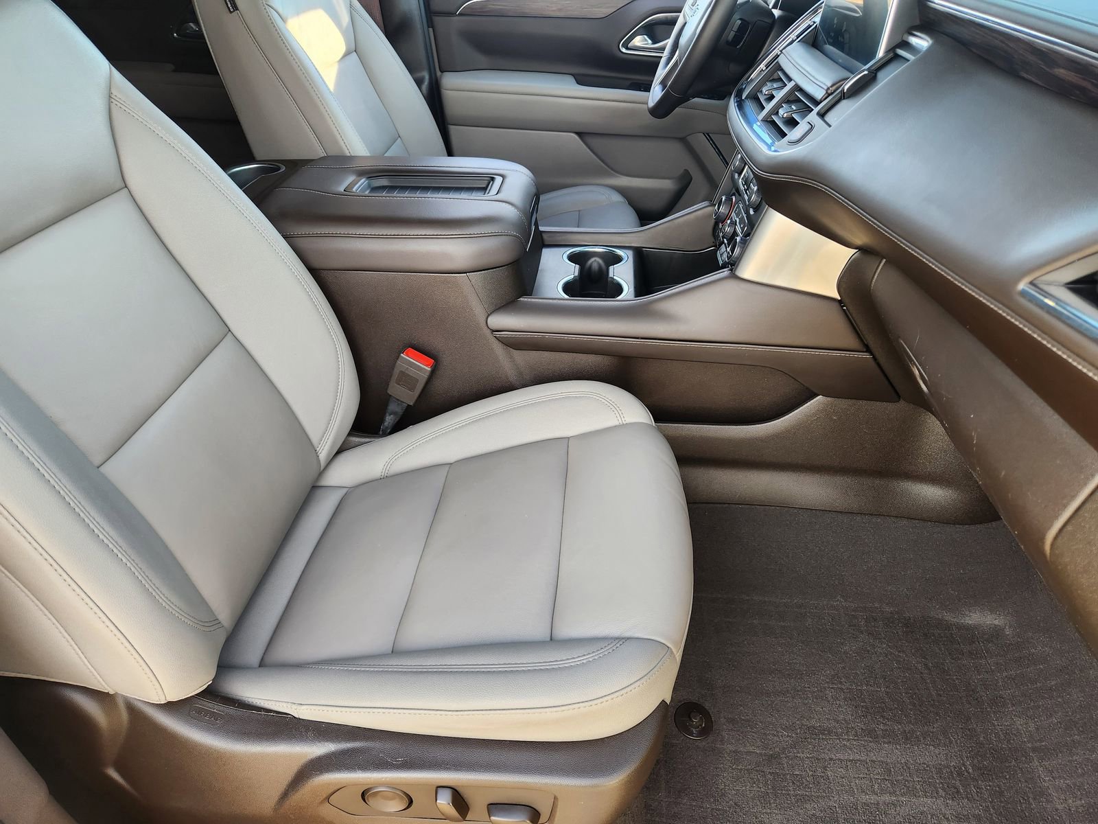 Used 2023 Chevrolet Tahoe Z71 image 17