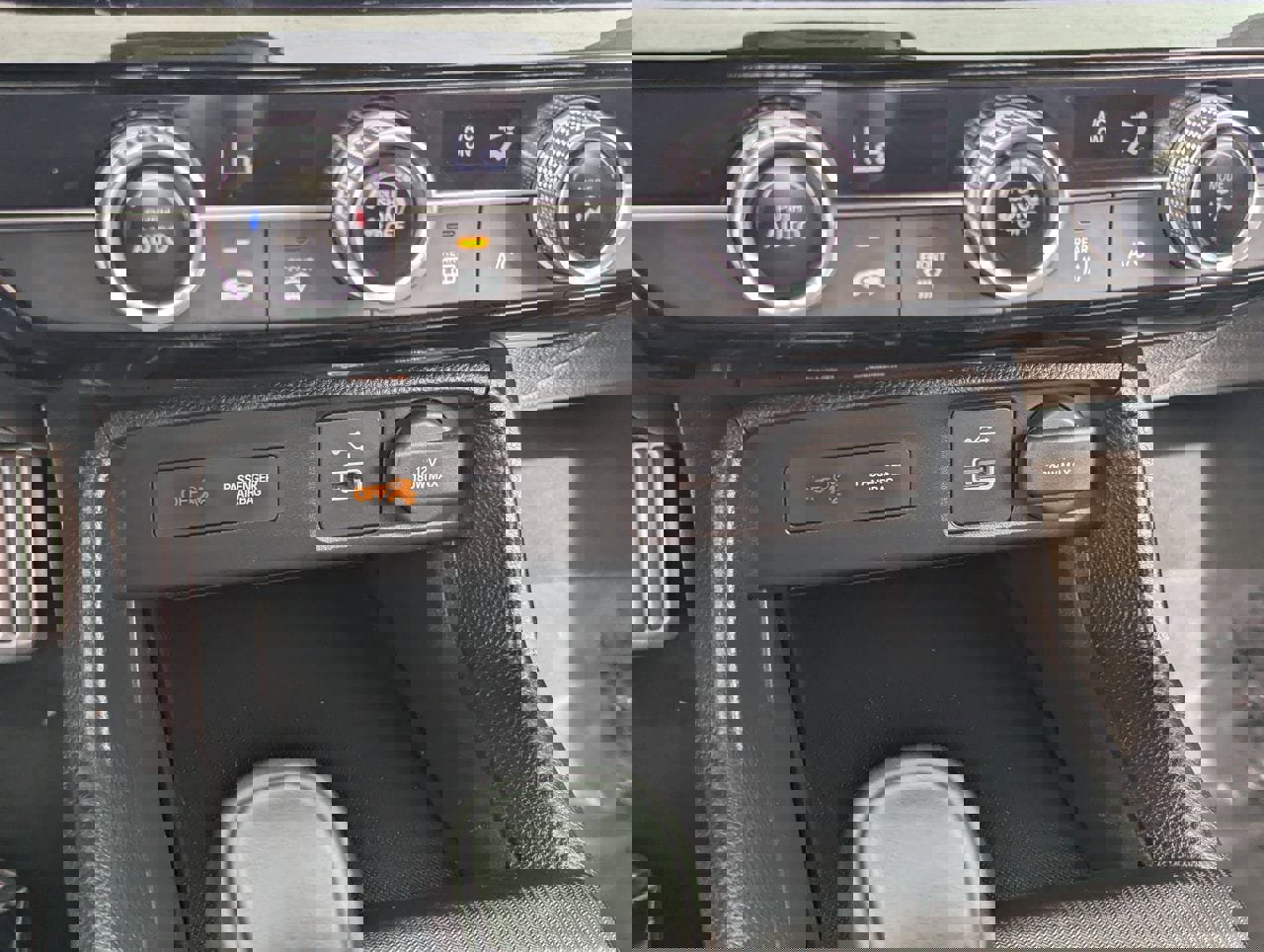 Used 2024 Honda Civic Sport image 26