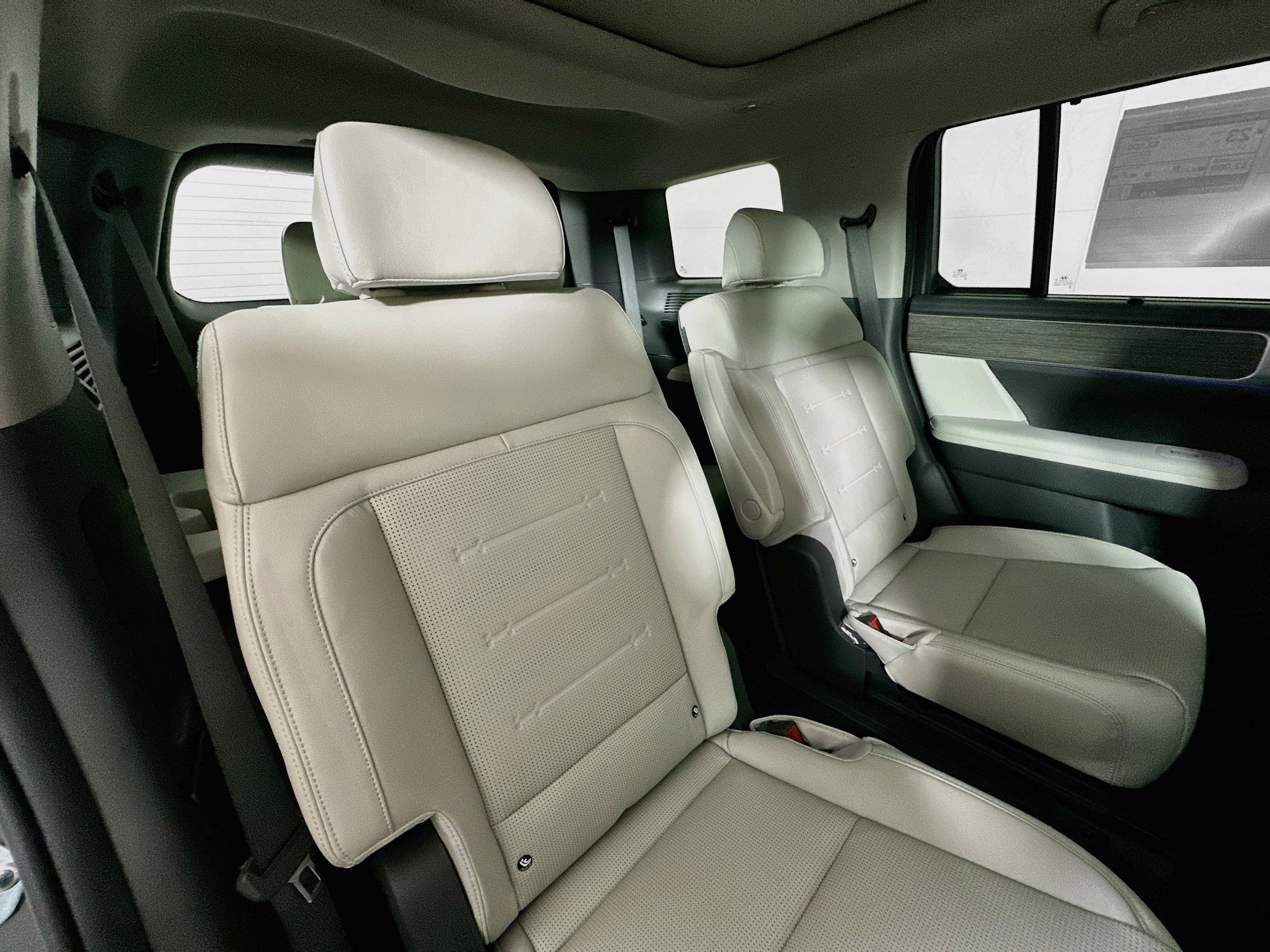 New 2027 Hyundai Santa Fe Limited AWD/4WD image 28