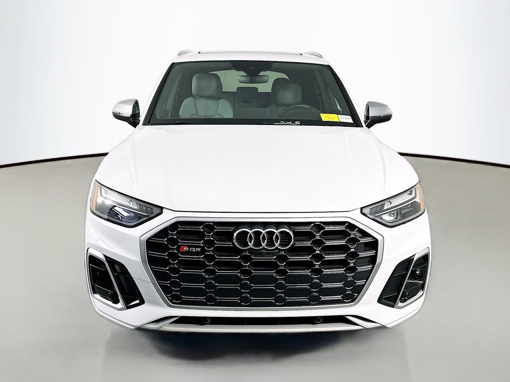 Used 2022 Audi SQ5 Premium Plus w/ Premium Plus Package AWD/4WD image 2
