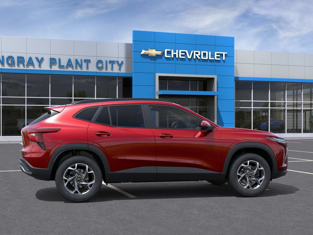 New 2026 Chevrolet Trax LT w/ Driver Confidence Package FWD image 5