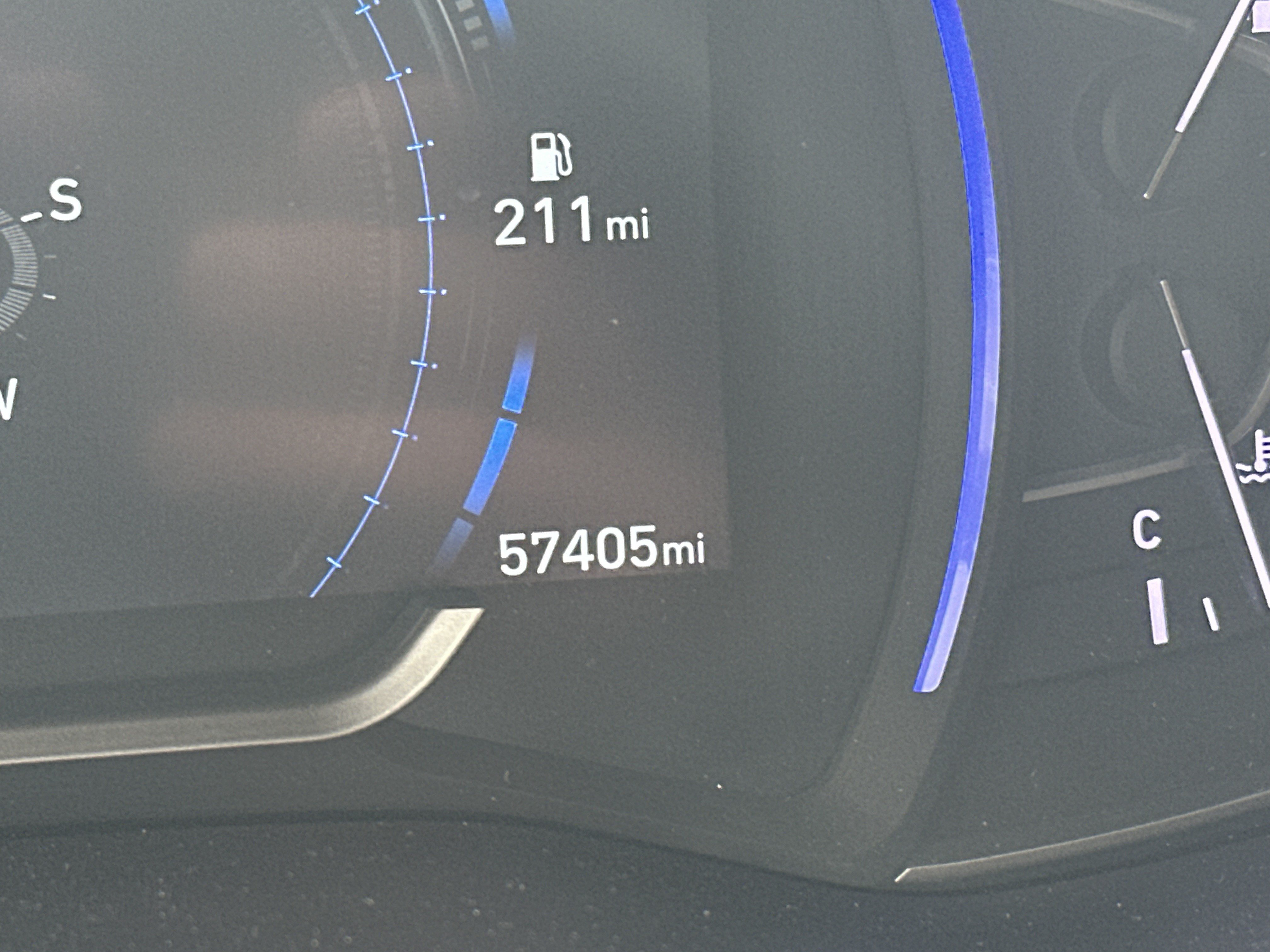 Used 2019 Hyundai Santa Fe AWD image 21