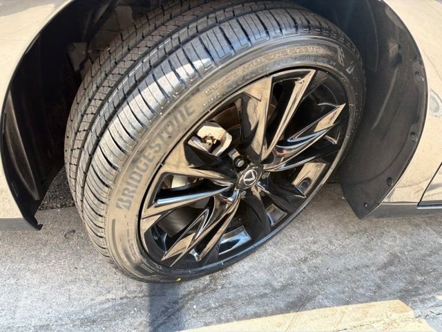 Used 2025 Lexus ES 300h F Sport w/ Accessory Package (Z1) FWD image 37