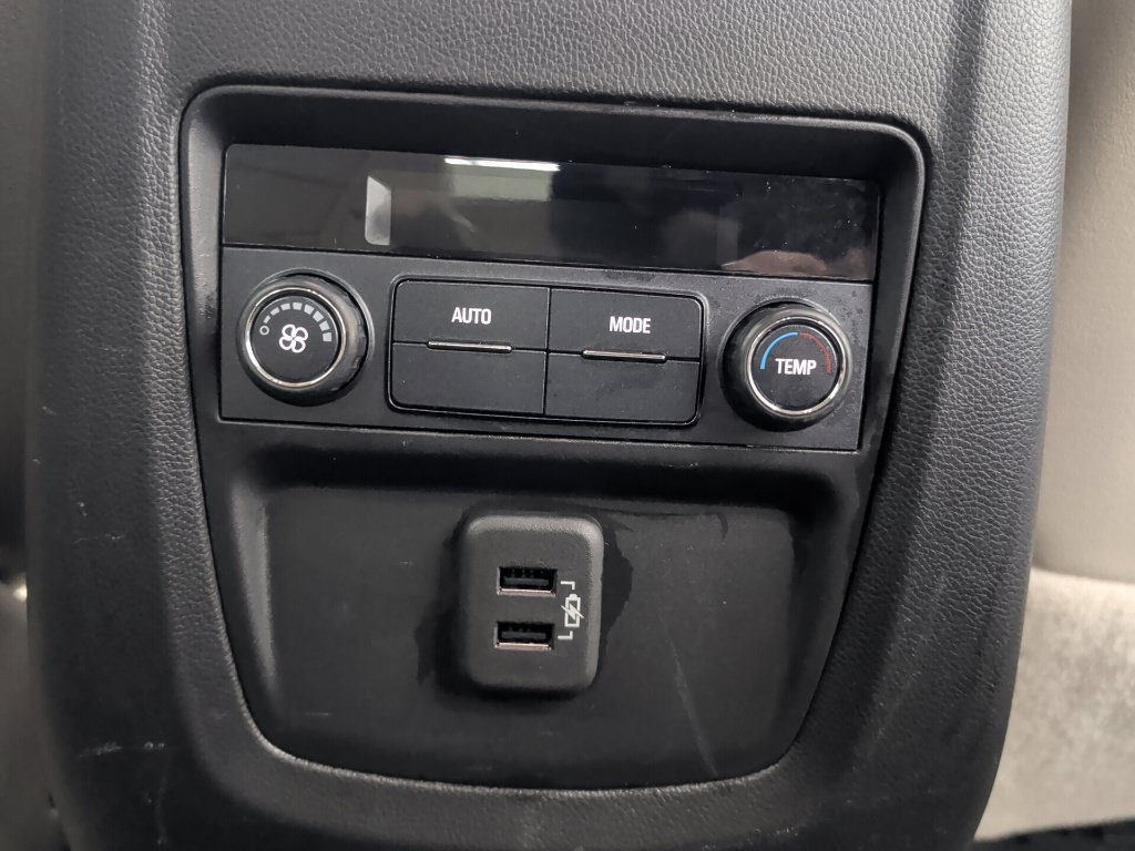 Used 2019 Buick Enclave Essence FWD image 36