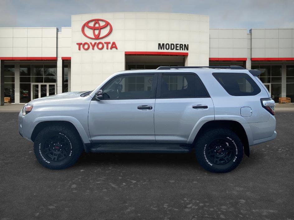 Used 2021 Toyota 4Runner Venture w/ Moonroof Package image 7