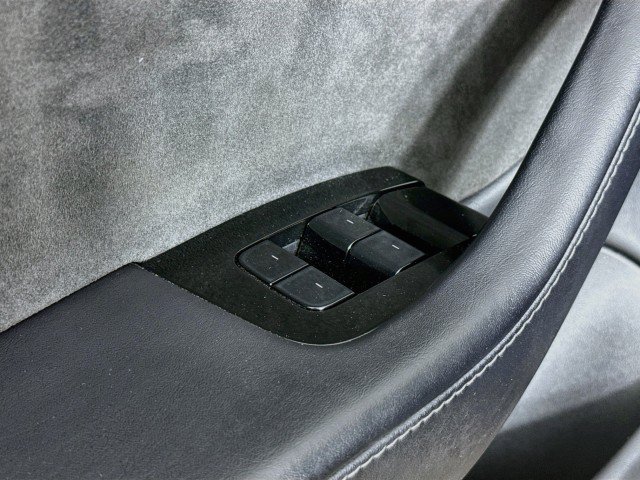 Used 2018 Tesla Model 3 Performance AWD/4WD image 17