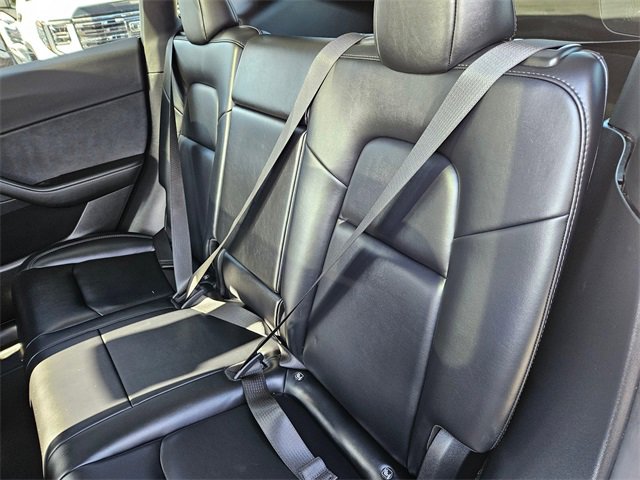 Used 2022 Tesla Model Y Long Range image 14