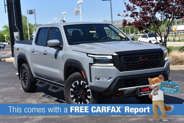 Used 2022 Nissan Frontier PRO-4X image 2